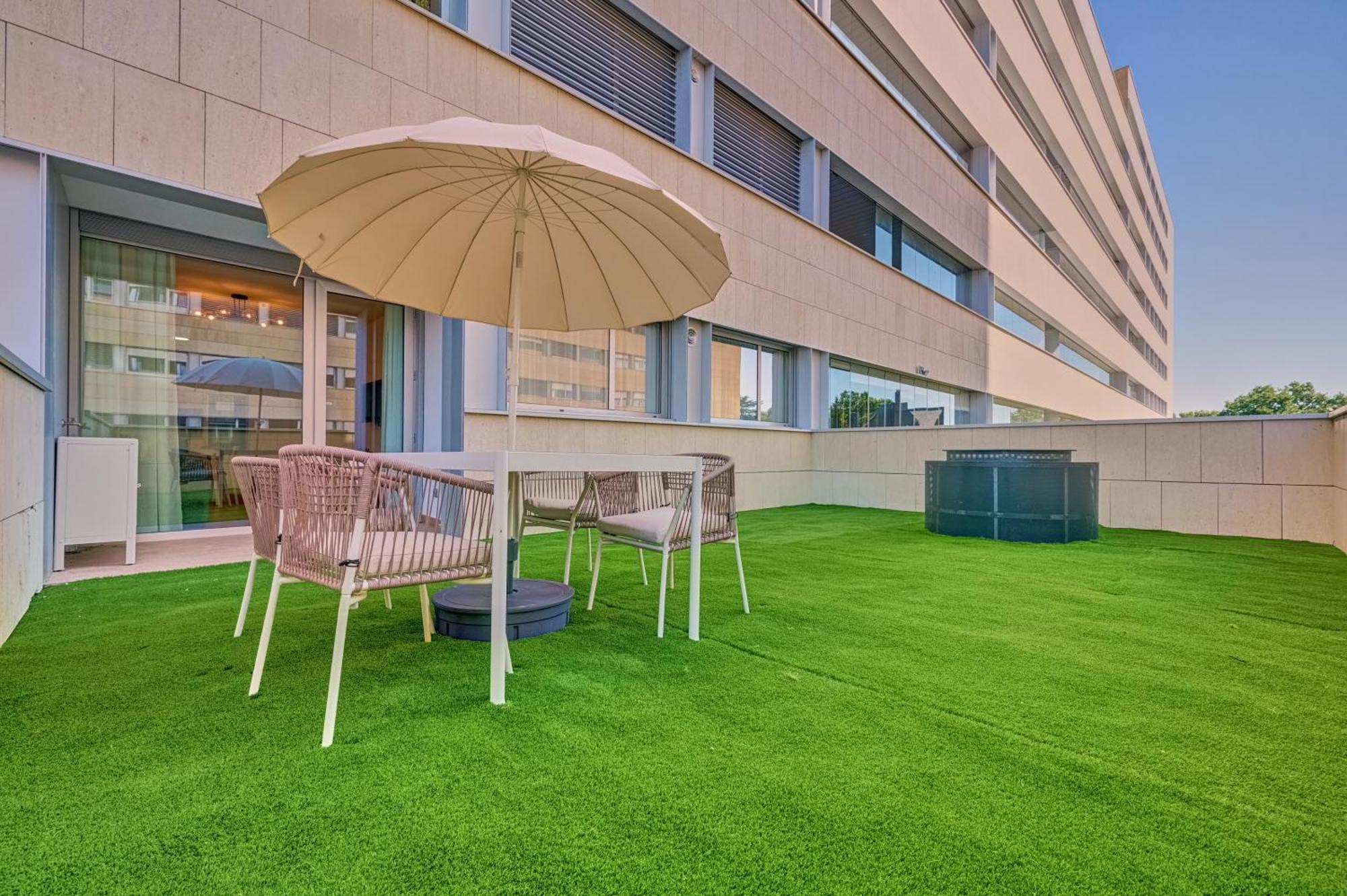 Apartamento Salesianos By Clabao Pamplona Kültér fotó