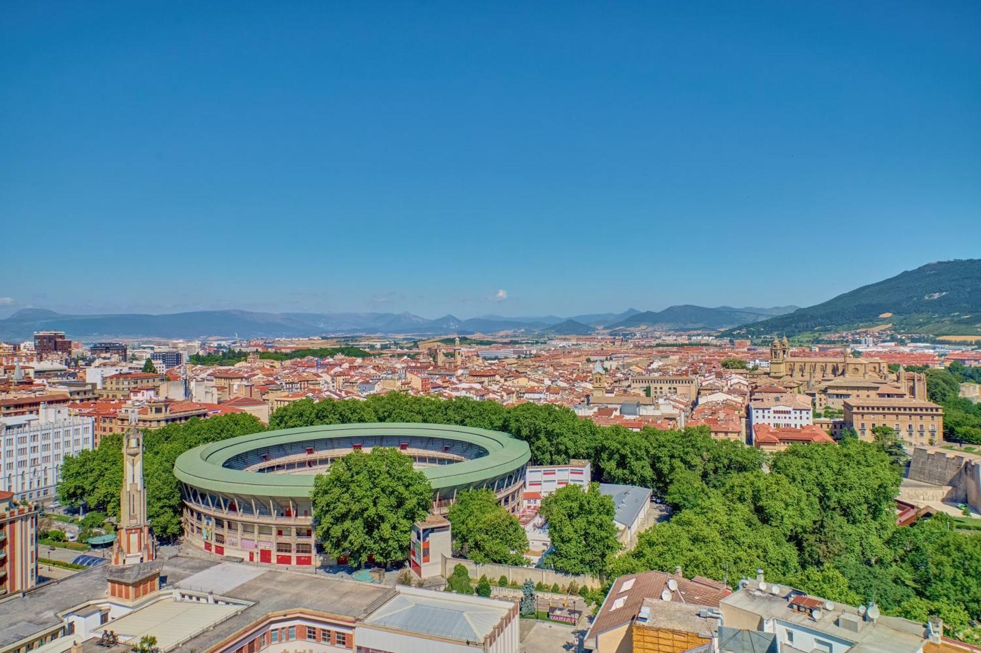 Apartamento Salesianos By Clabao Pamplona Kültér fotó